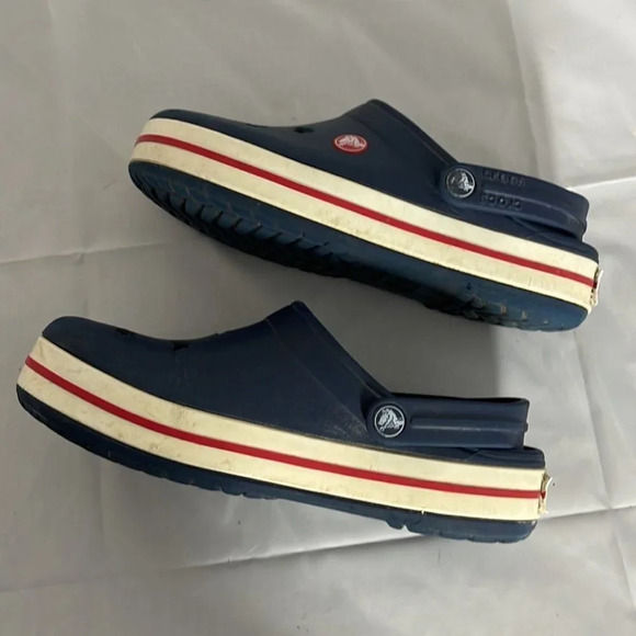 DISNEY X Crocs Collab Parks Mickey Cutout White Red Navy Blue Men 4 Ladies 6 - Picture 6 of 12